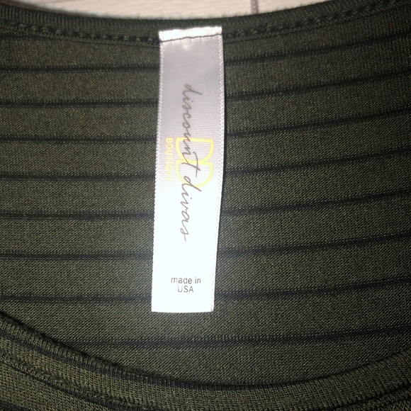 Blouse - Picture 2 of 3